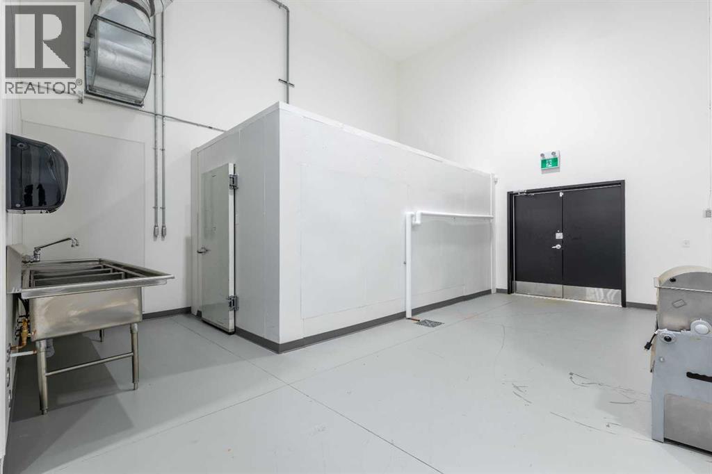 1241 29 Street N Property Photo 29