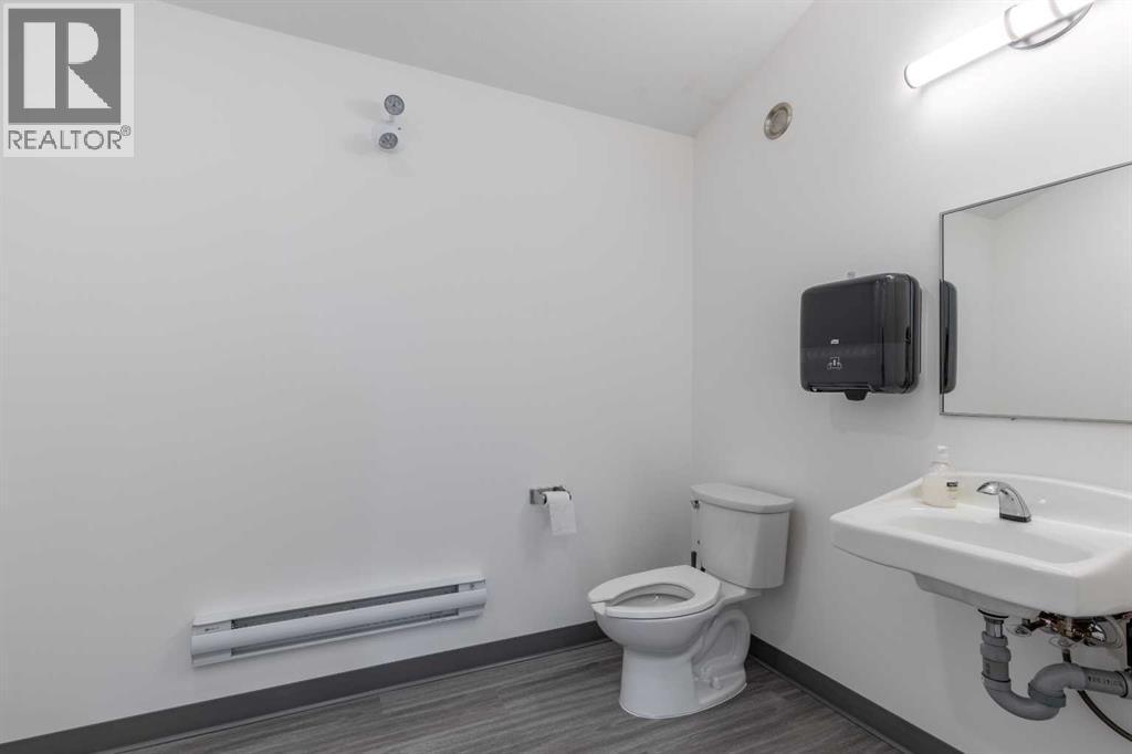 1241 29 Street N Property Photo 38