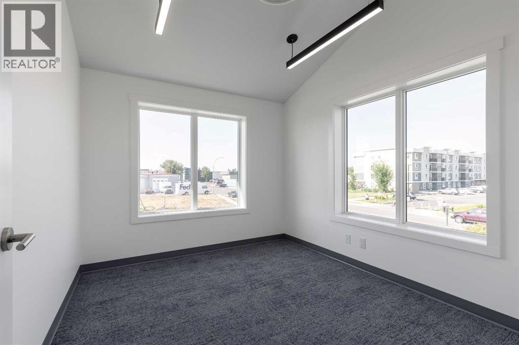 1241 29 Street N Property Photo 43
