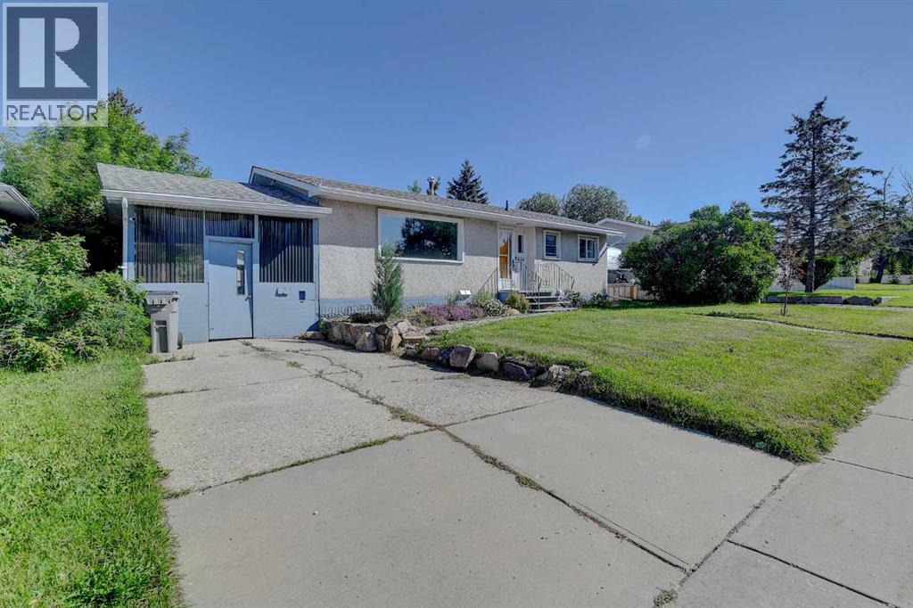 9626 108 Avenue Property Photo 1