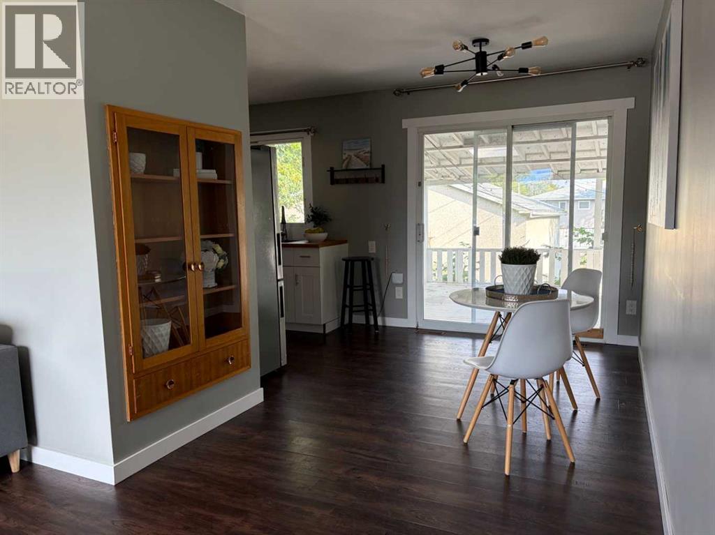 9626 108 Avenue Property Photo 6