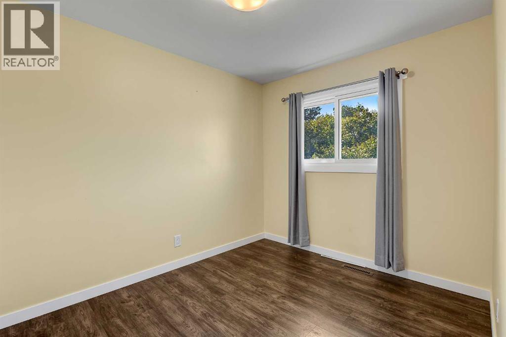 9626 108 Avenue Property Photo 18
