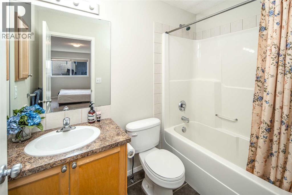96 Panamount Manor Nw Property Photo 20