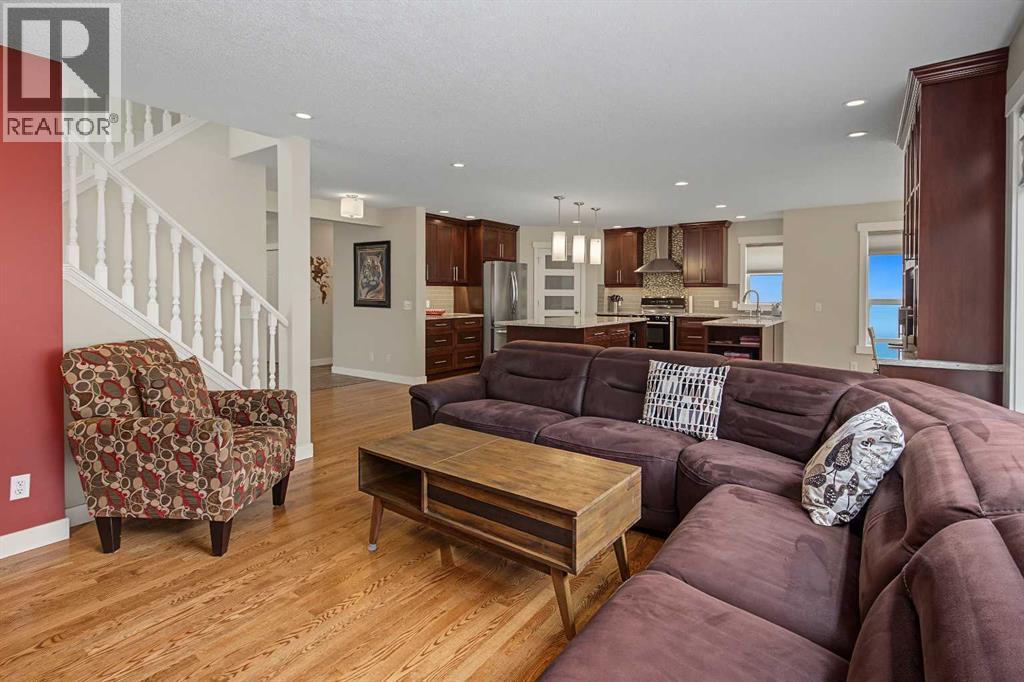 21 Edgebrook Park Nw Property Photo 7