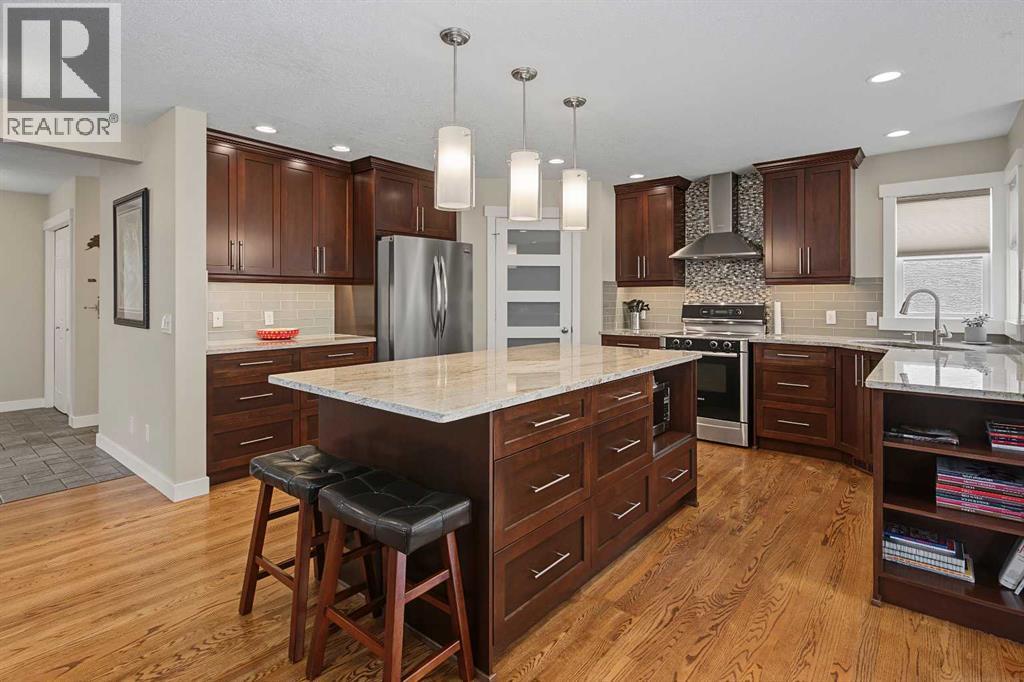 21 Edgebrook Park Nw Property Photo 8