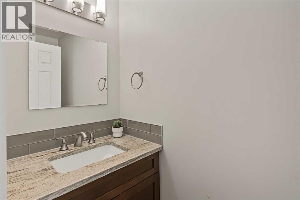 21 Edgebrook Park Nw Property Photo 15