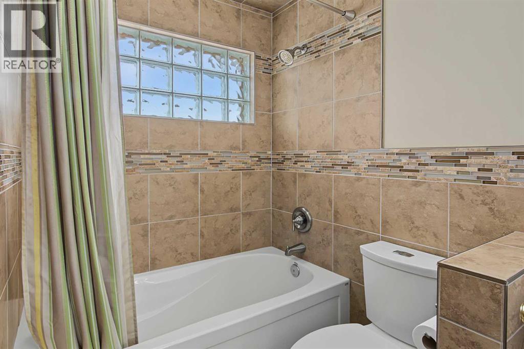 21 Edgebrook Park Nw Property Photo 25