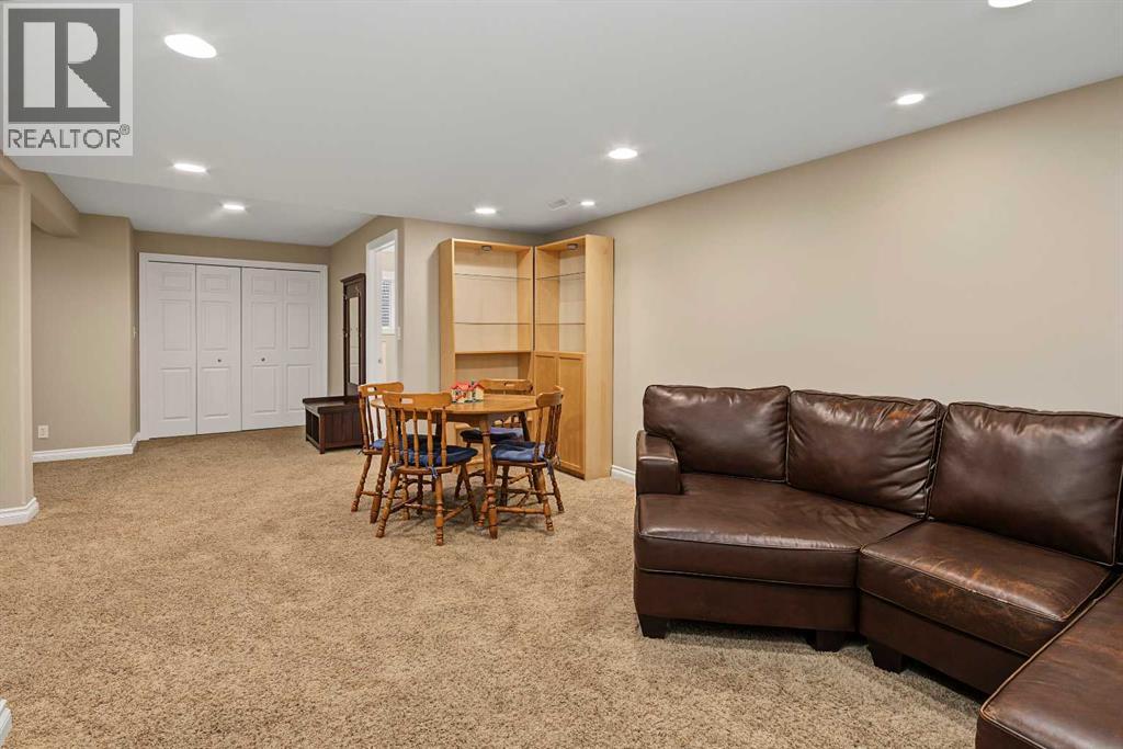 21 Edgebrook Park Nw Property Photo 30