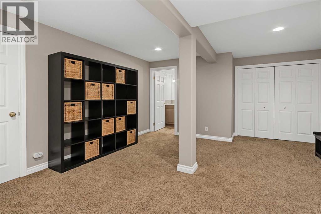 21 Edgebrook Park Nw Property Photo 31