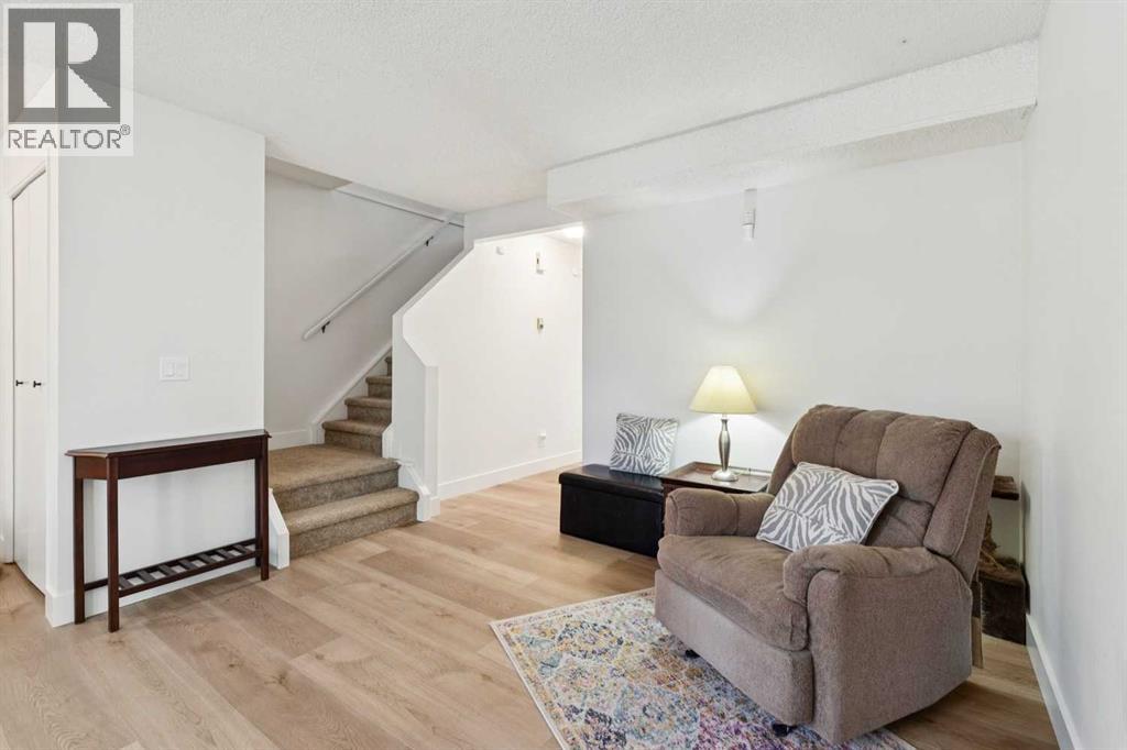 91 Deerfield Drive Se Property Photo 4