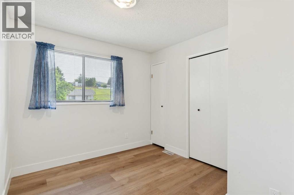 91 Deerfield Drive Se Property Photo 9