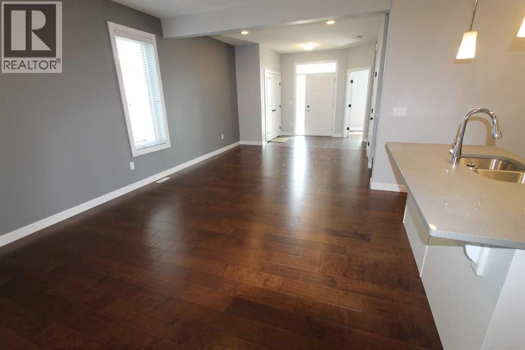 10315b 149 Avenue Property Photo 8