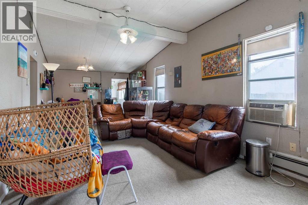 329 12 Street N Property Photo 7