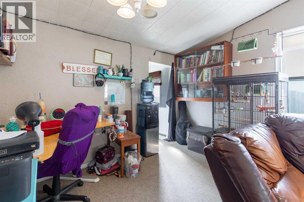 329 12 Street N Property Photo 10