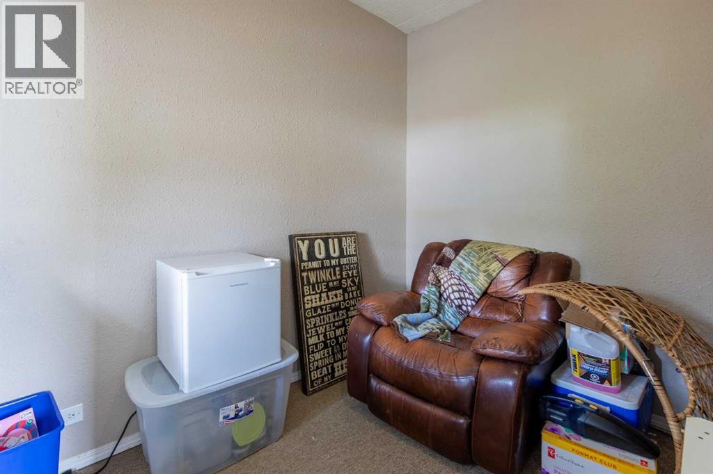 329 12 Street N Property Photo 11