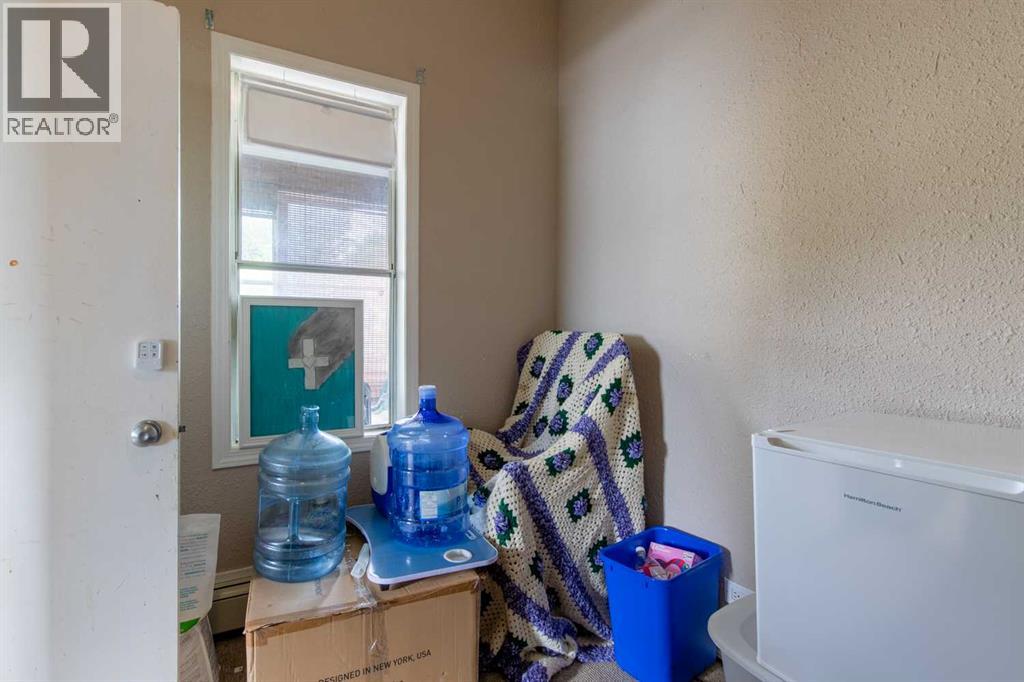 329 12 Street N Property Photo 12