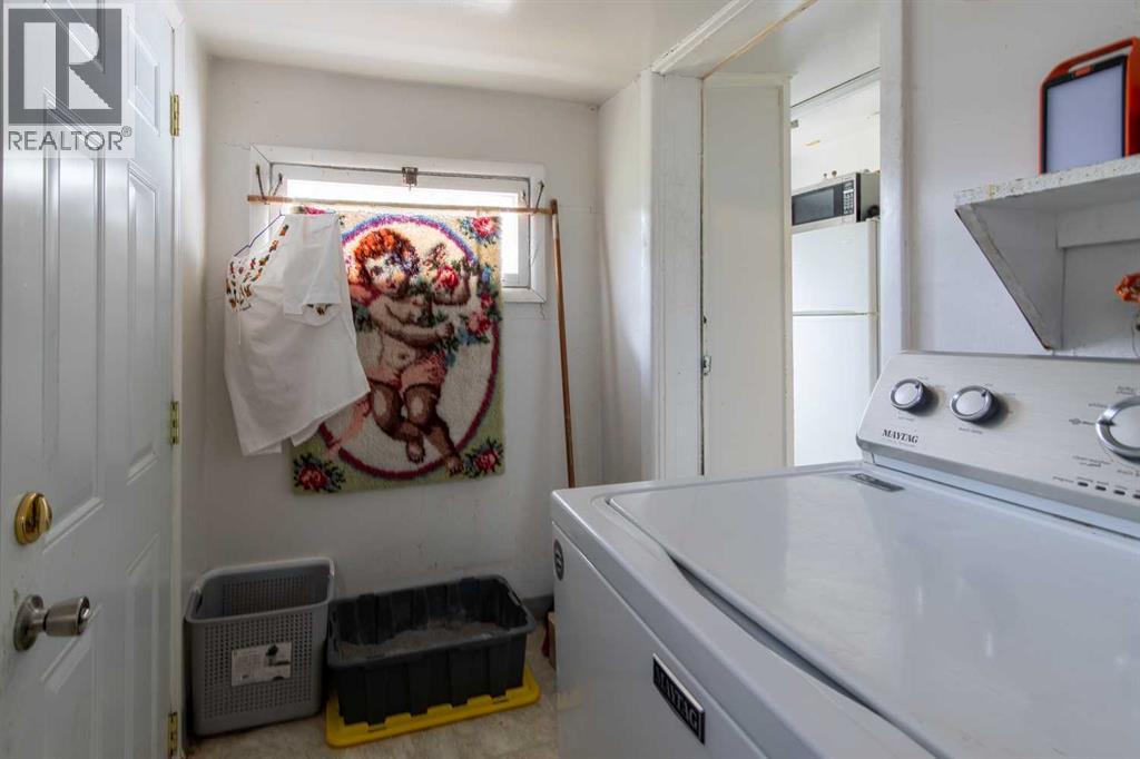 329 12 Street N Property Photo 20