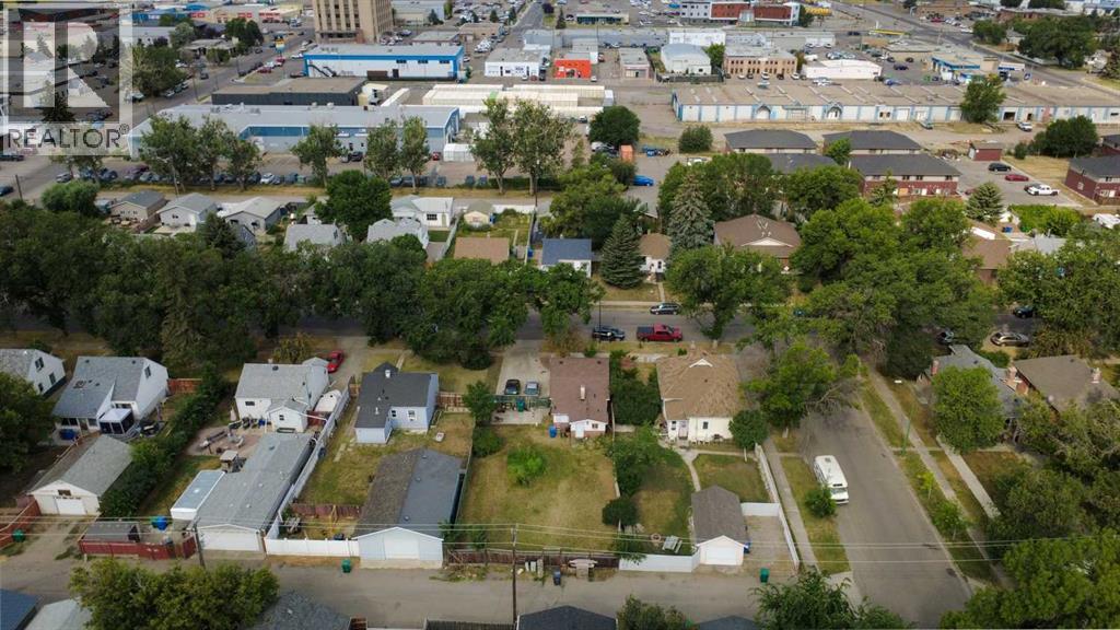 329 12 Street N Property Photo 29