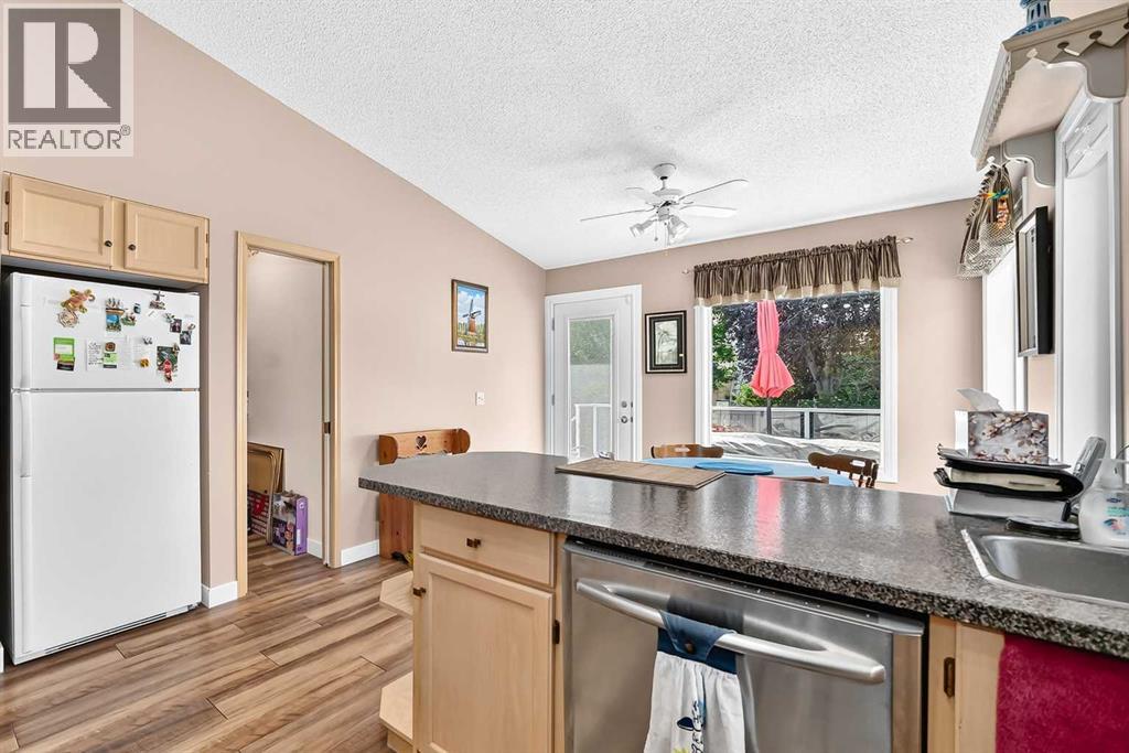 18 Shawbrooke Rise Sw Property Photo 7