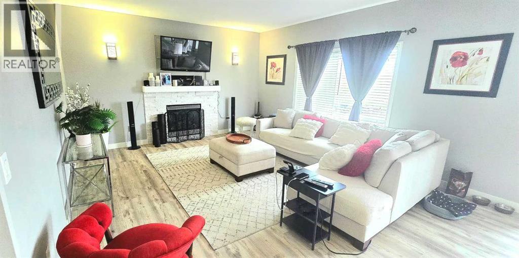 12709 105 St Property Photo 1