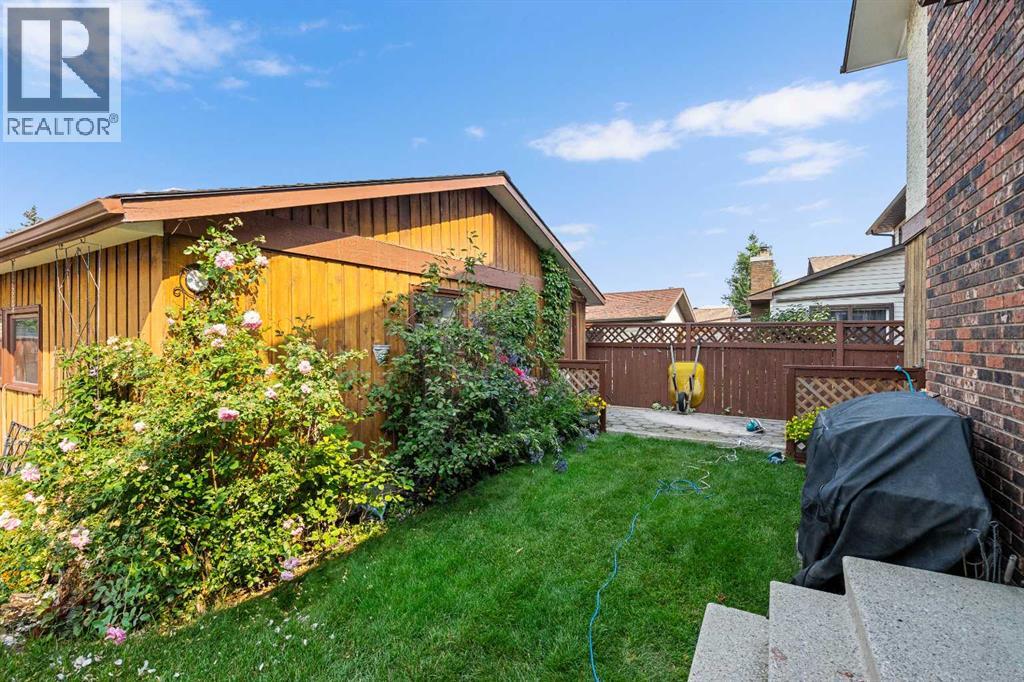 152 Templewood Road Ne Property Photo 42