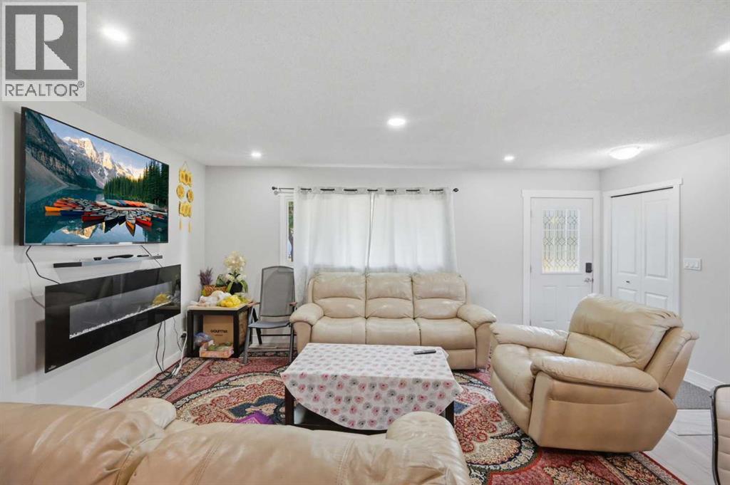 731 Maryvale Way Ne Property Photo 7