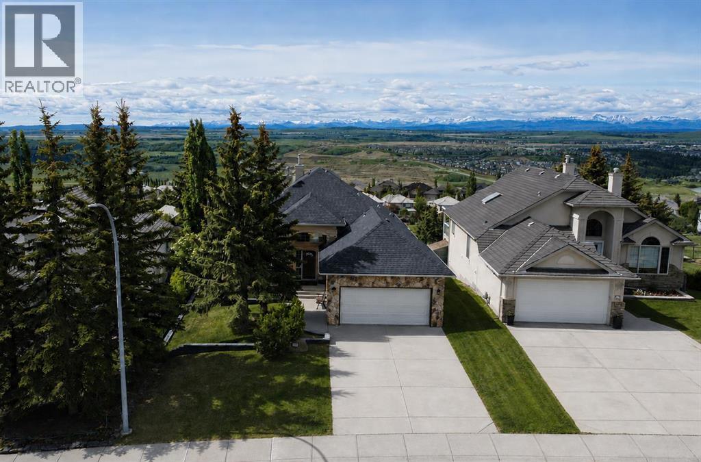 321 Gleneagles View Property Photo 1