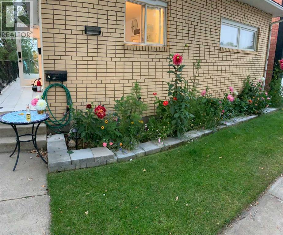 422 5 Street Se Property Photo 3