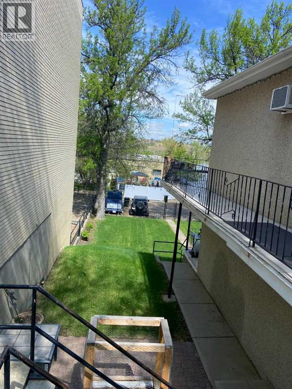 422 5 Street Se Property Photo 18