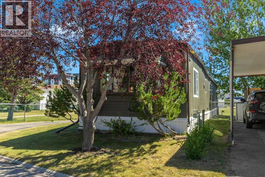 99 Arbour Lake Road Property Photo 25