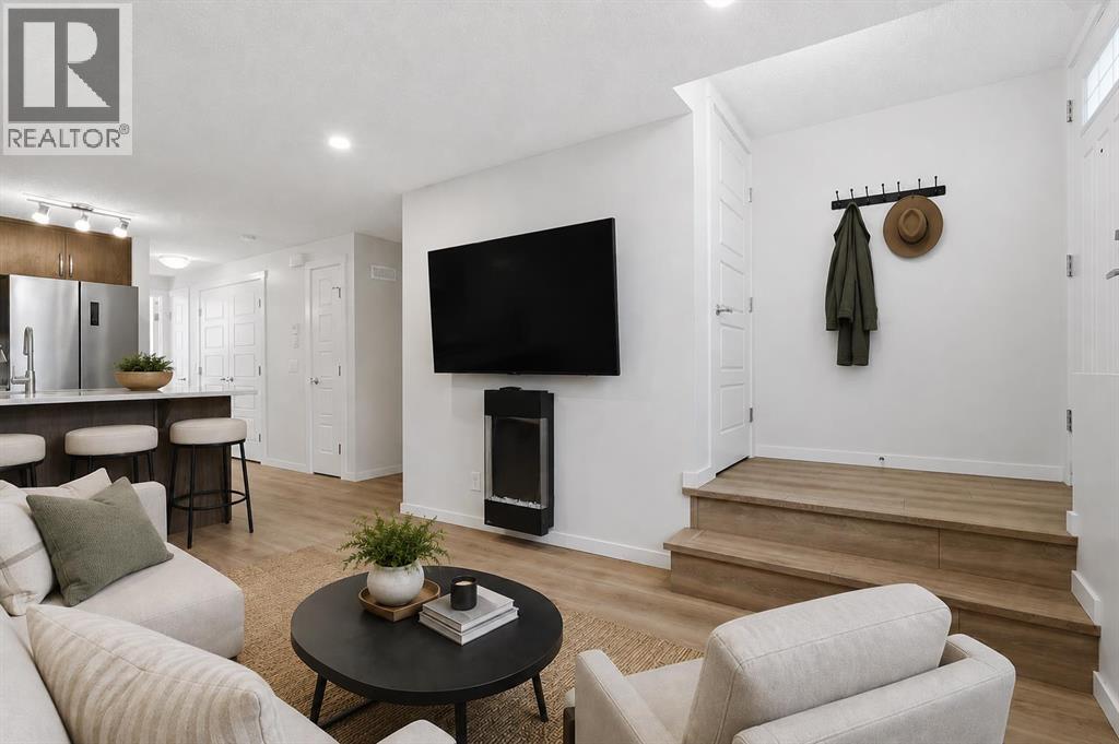 124 Cranbrook Square Se Property Photo 7