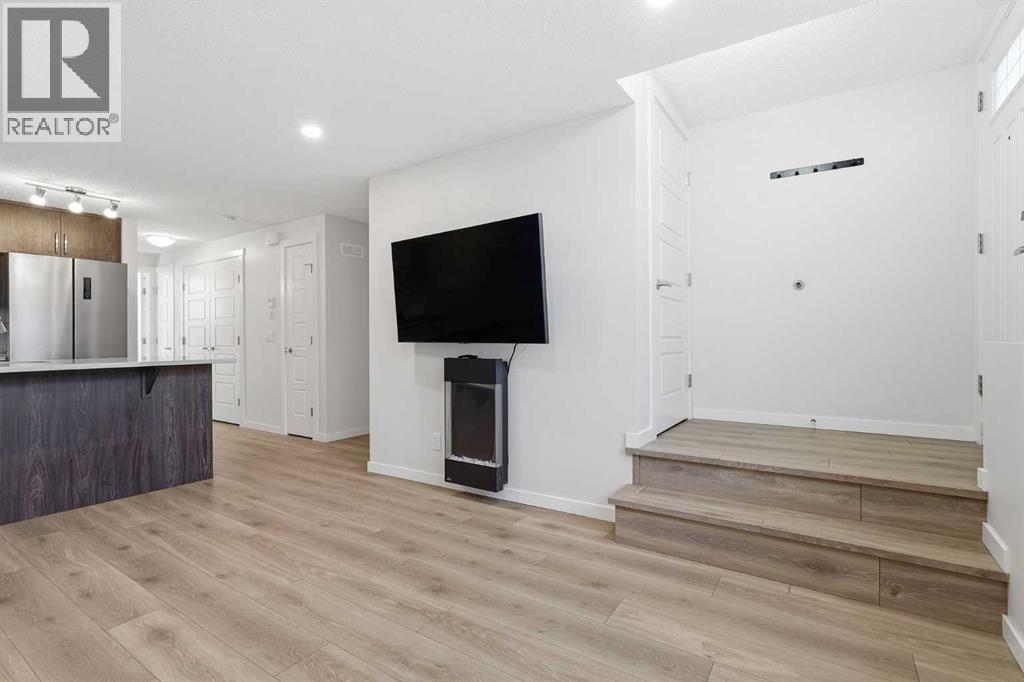 124 Cranbrook Square Se Property Photo 8