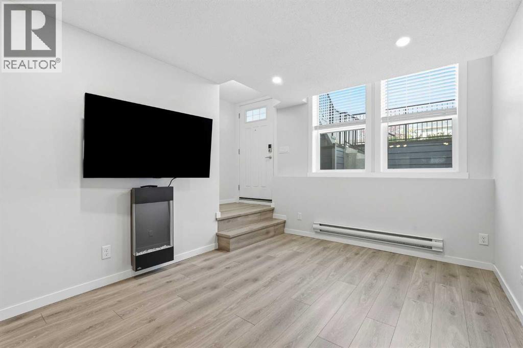 124 Cranbrook Square Se Property Photo 9