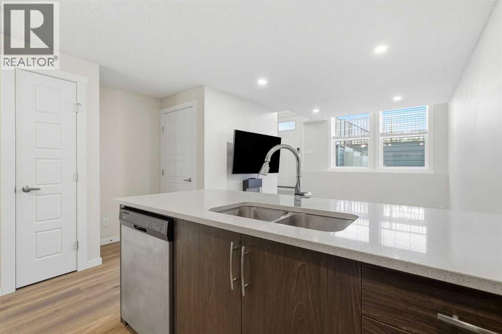 124 Cranbrook Square Se Property Photo 17