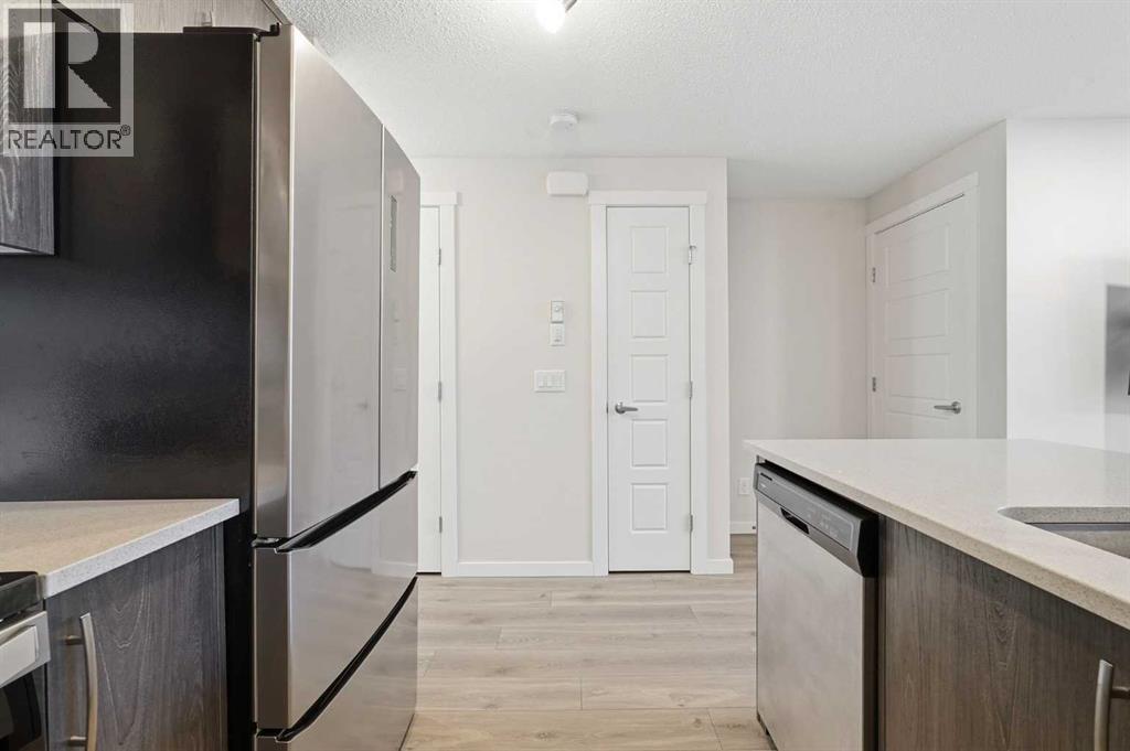 124 Cranbrook Square Se Property Photo 18
