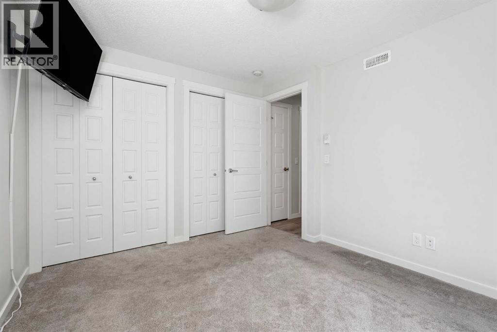 124 Cranbrook Square Se Property Photo 21