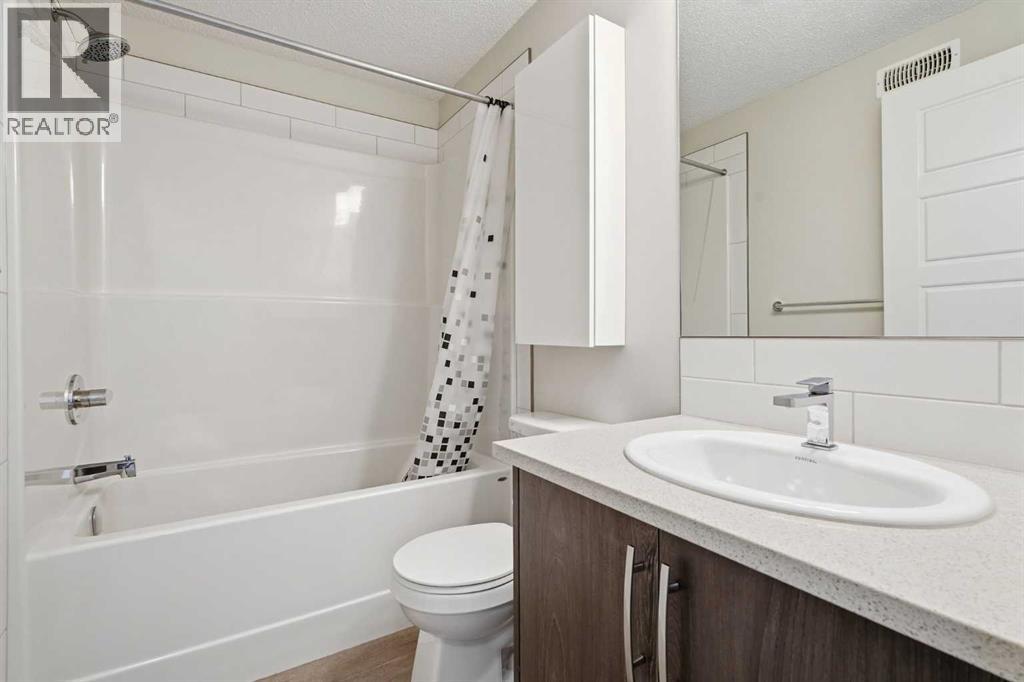124 Cranbrook Square Se Property Photo 22