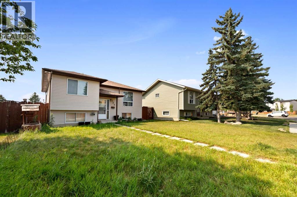 224 Faldale Close Ne Property Photo 3