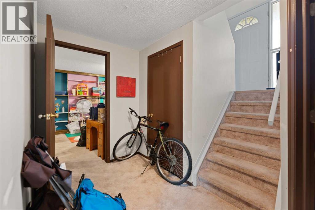 224 Faldale Close Ne Property Photo 19