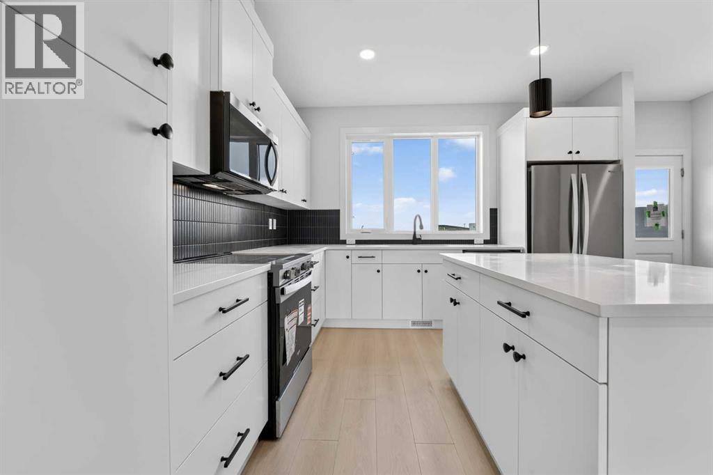 2720 16 Avenue Property Photo 13