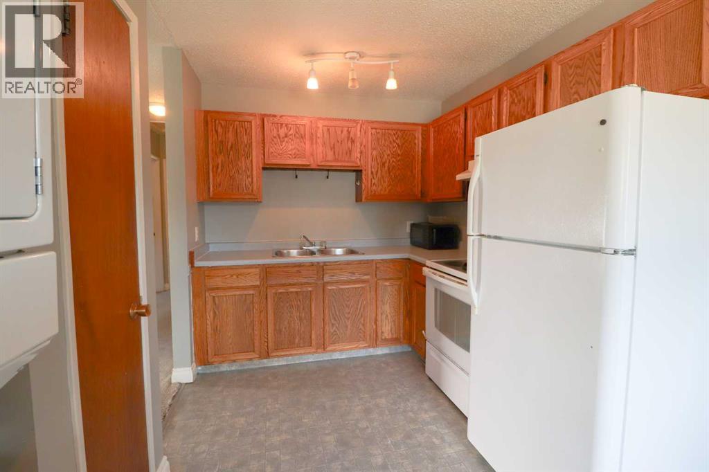71 Laval Boulevard W Property Photo 7