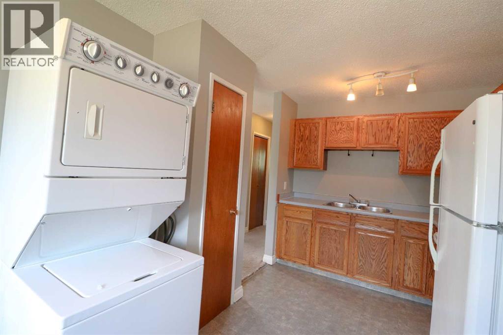 71 Laval Boulevard W Property Photo 9