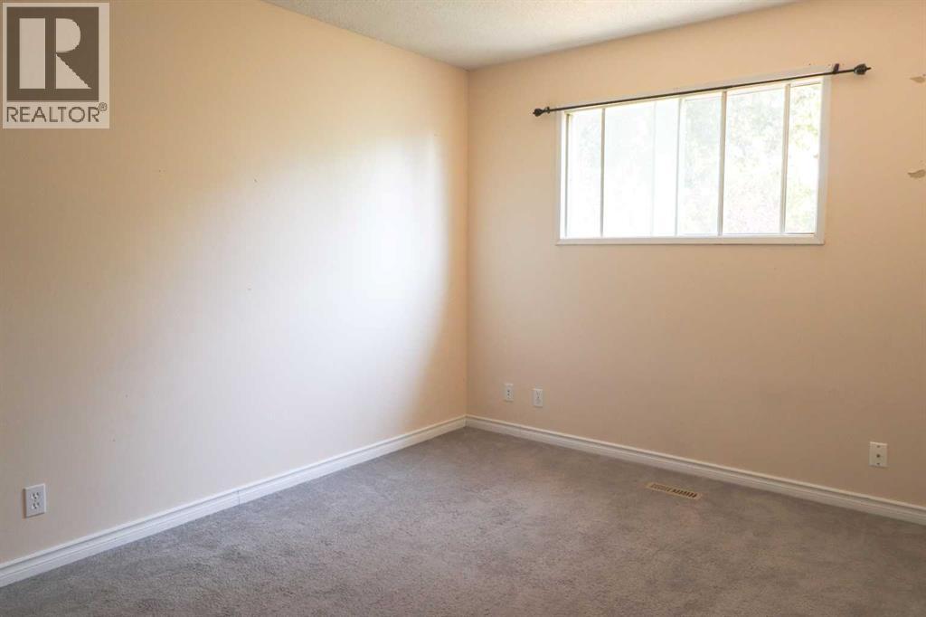 71 Laval Boulevard W Property Photo 16
