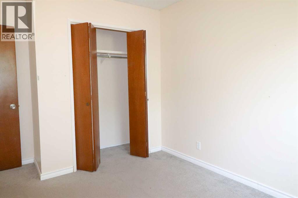 71 Laval Boulevard W Property Photo 17