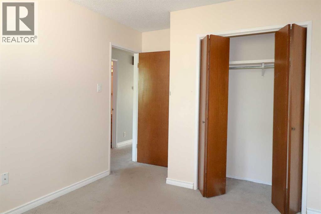 71 Laval Boulevard W Property Photo 18