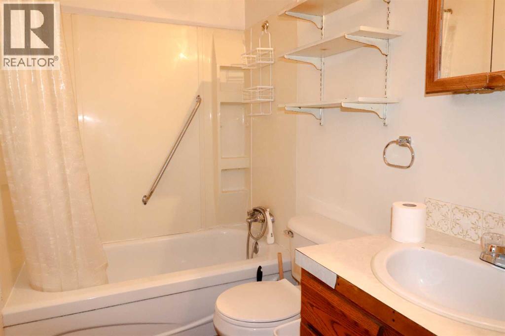 71 Laval Boulevard W Property Photo 19