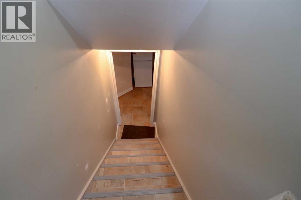 71 Laval Boulevard W Property Photo 20