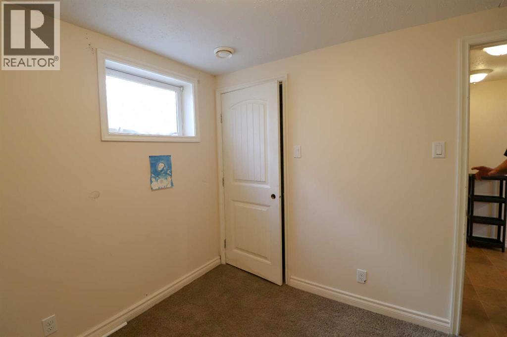 71 Laval Boulevard W Property Photo 29