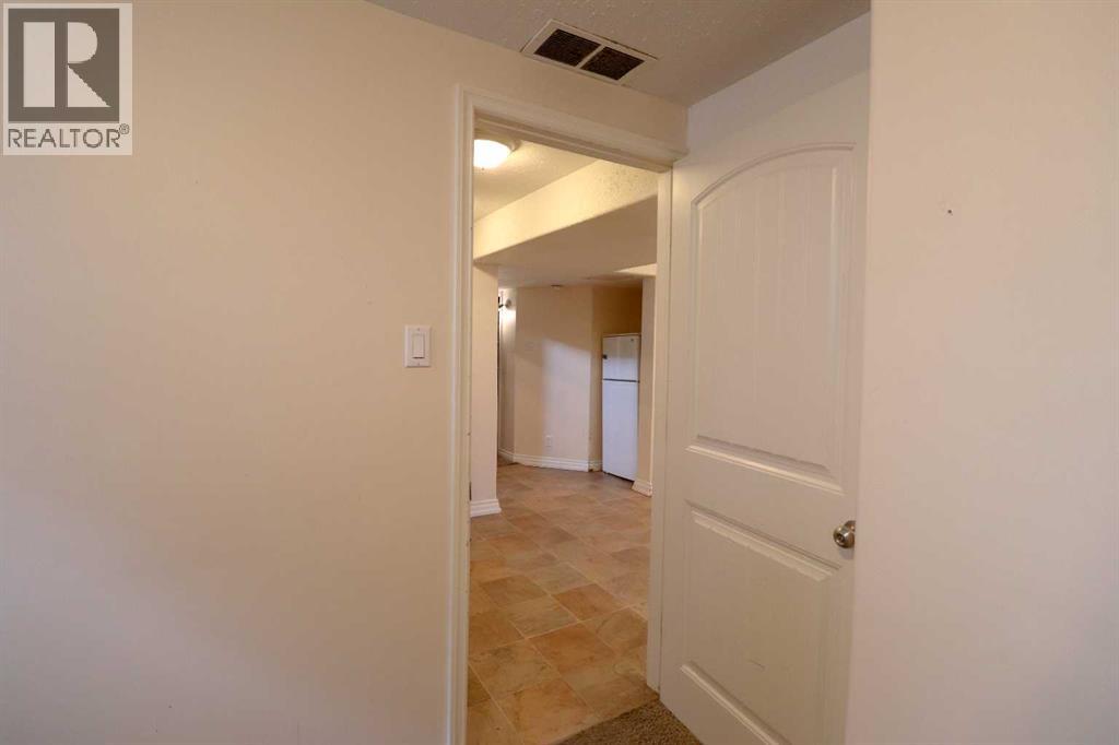 71 Laval Boulevard W Property Photo 30