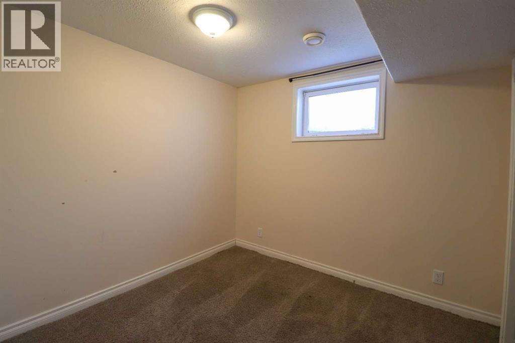 71 Laval Boulevard W Property Photo 31